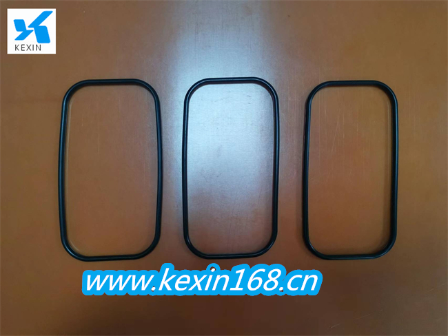 如何解決硅膠制品分模線(xiàn)的問(wèn)題？